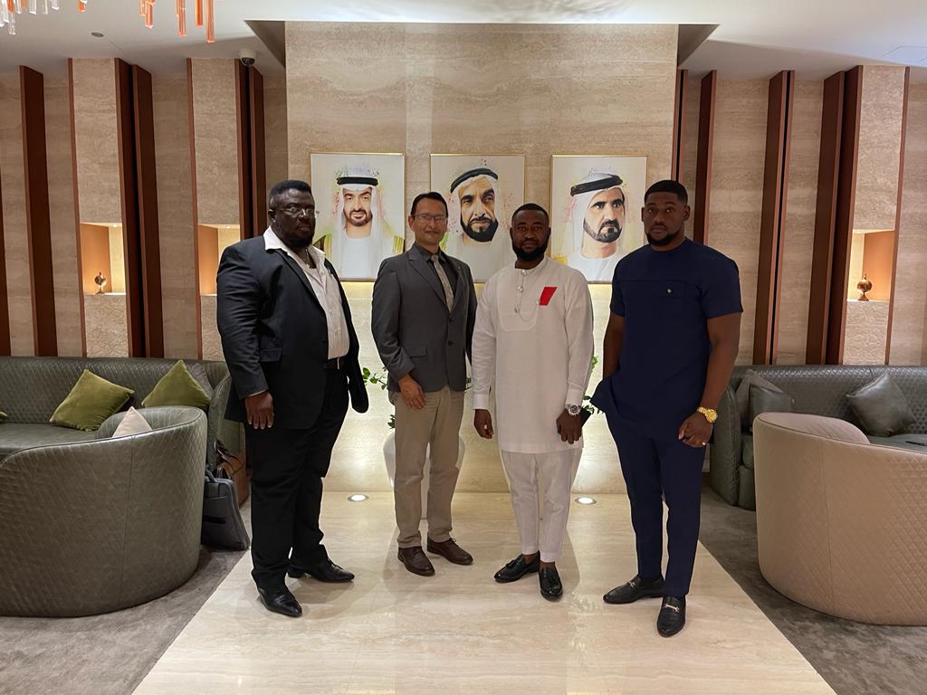 Cierre de contrato con empresa de Ghana en Dubái